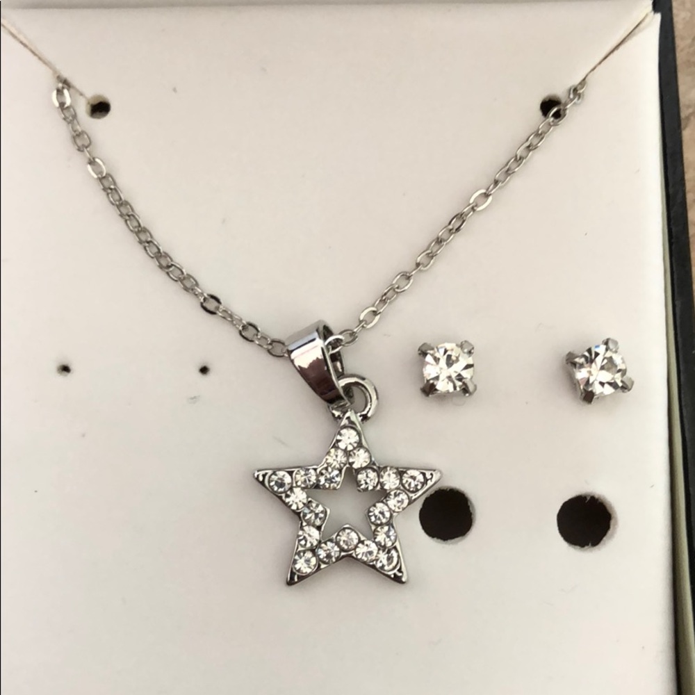 Necklace CBC
